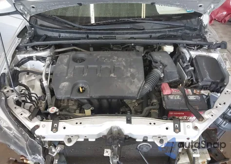 2018 Toyota Corolla Se z USA, uszkodzony, nr VIN 5YFBURHEXJP790142